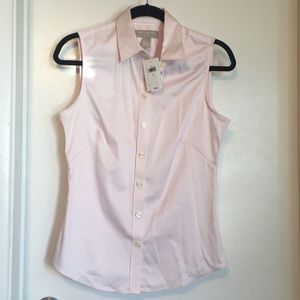 Light pink sleeveless shirt